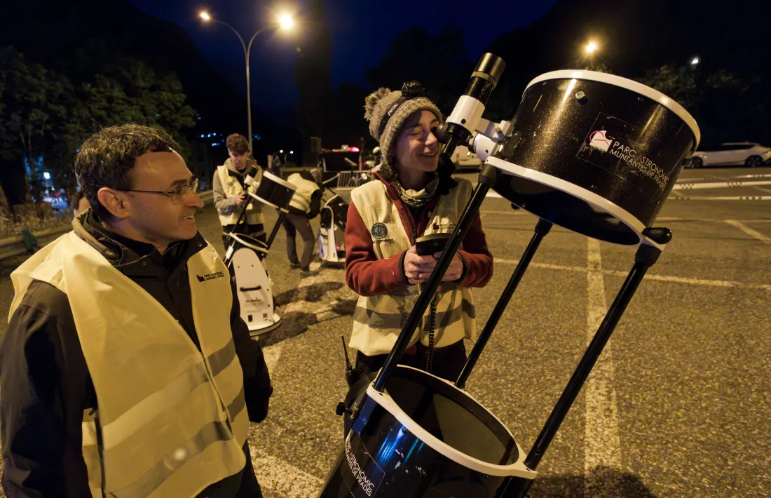 Observació durant la nit Starlight.