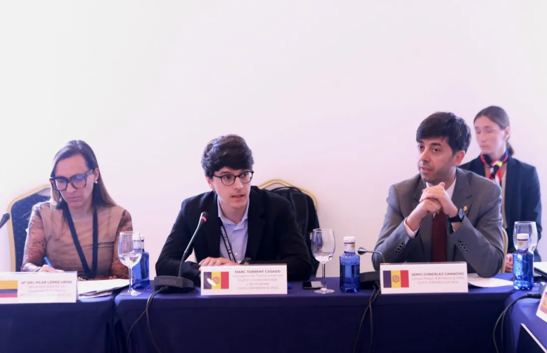 El conseller de Transformació Digital i Sostenibilitat, i d’Habitatge, Marc Torrent, intervenint en la trobada de l'UCCI.