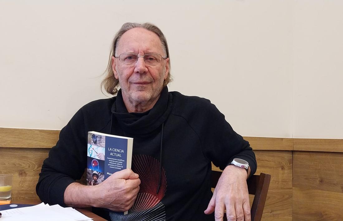 L'escriptor i docent. 