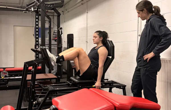 p. 53 Jordina Caminal, al gimnàs del Centre de Tecnificació d'Ordino_FOTO FAE (5)