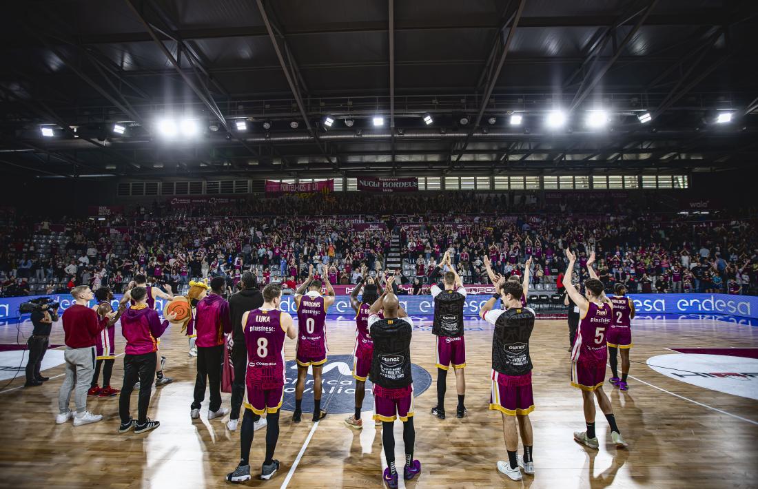 L’Hiopos Lleida lluita per la salvació en el retorn a la màxima categoria.