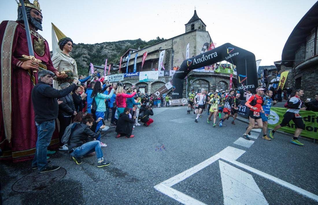 Arrenca la Ronda dels Cims amb la participació de 450 corredorsArrenca la Ronda dels Cims amb la participació de 450 corredors