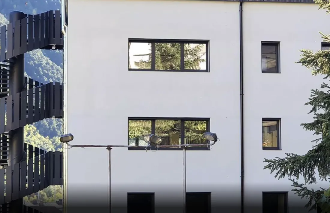 L'edifici on s'ubica el centre residencial d'educació intensiva (CREI).