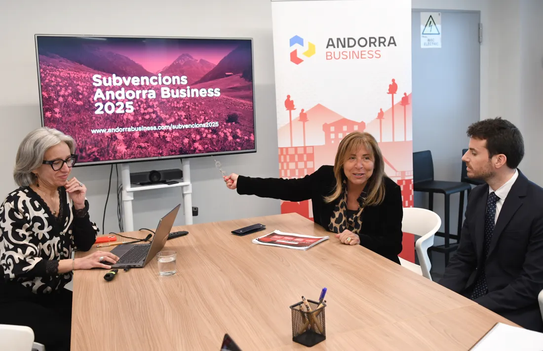 Hidalgo, Marsol i Saura en la presentació de la 8a edició del programa de subvencions d’Andorra Business.