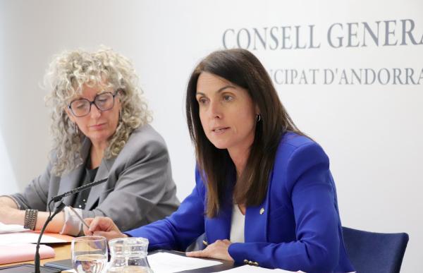 p. 04 1 carol puig i meritxell alcobe democrates