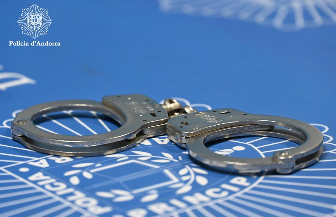La detenció de l'home no resident es va produir ahir a la tarda.