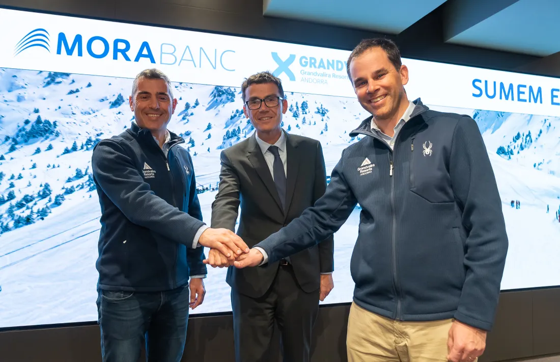 Els responsables de la signatura del conveni.