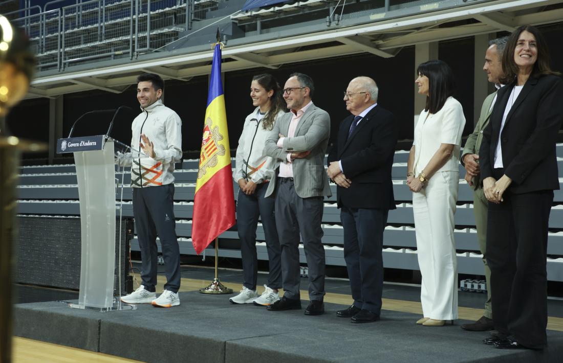 Nahuel Carabaña i Lia Povedano, els banderers.
