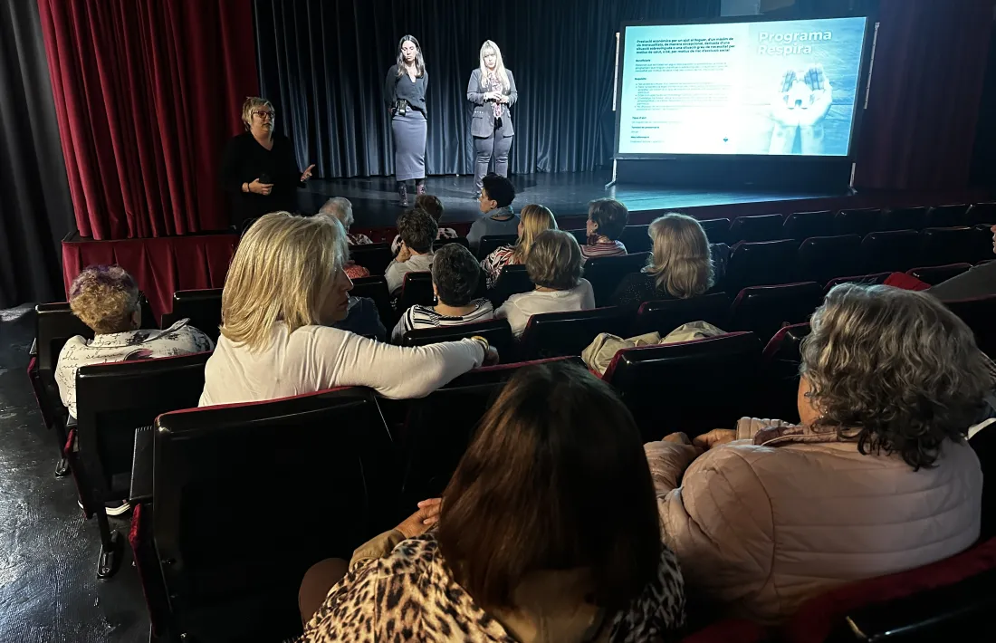 La sala d’actes de la Valireta va acollir ahir la reunió informativa per a la gent gran.