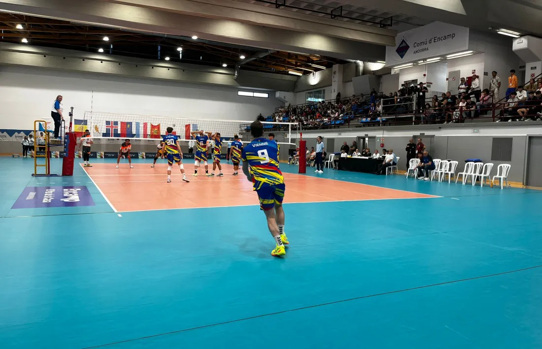 La selecció de vòlei perd contra Xipre.