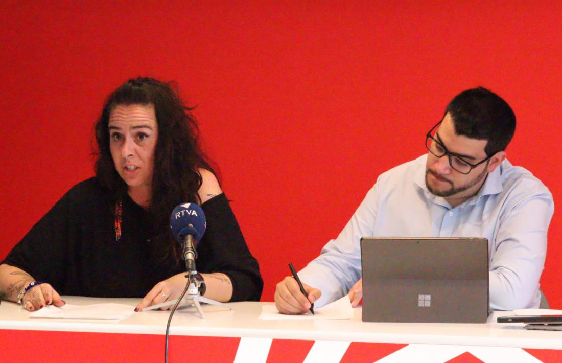 Carla Guinot i Pere Baró, aquesta tarda a la seu del Partit Socialdemòcrata.