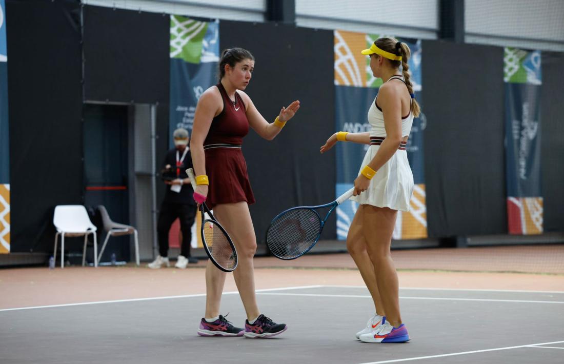 Judit Cartañà i Vicky Jiménez, bronze en dobles.