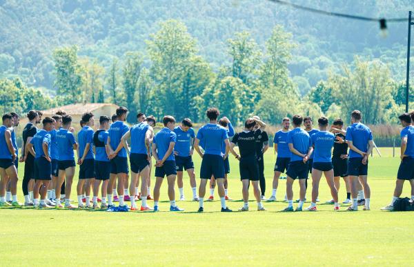 p. 29 entrenament fc andorra foto fc andorra