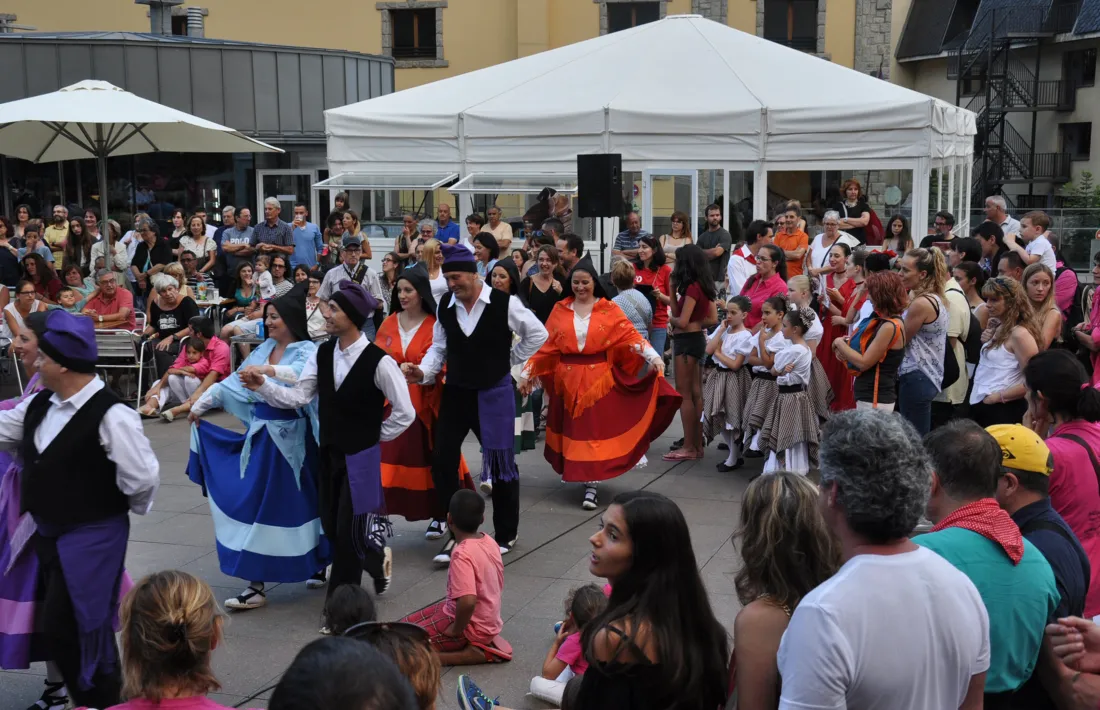 L'Esbart de les Valls del Nord participa a un festival folklòric a la República Txeca