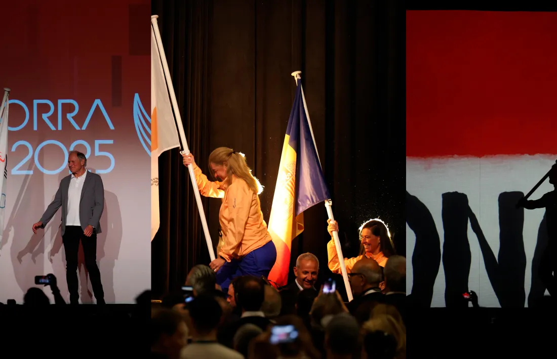 Xavier Espot Miró, amb la bandera dels Jocs. Els voluntaris van fer de banderers en la clausura. Mònaco, els següents a acollir els Jocs dels Petits Estats.