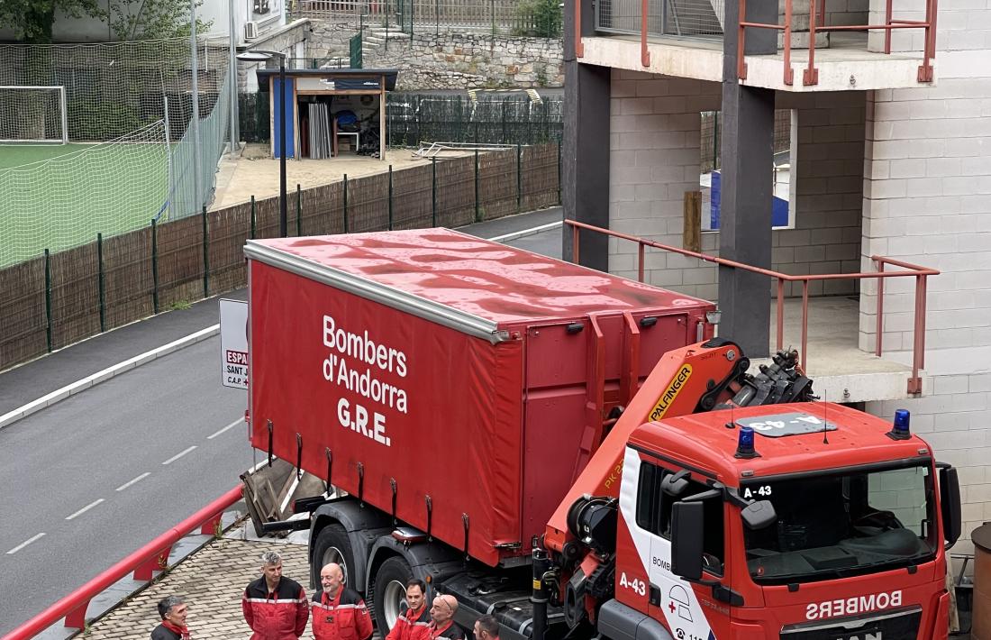 Els efectius dels bombers durant el simulacre