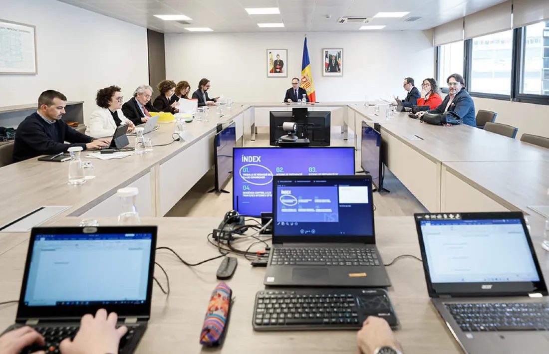 Una de les reunions del pacte d’Estat per l’acord d’associació.