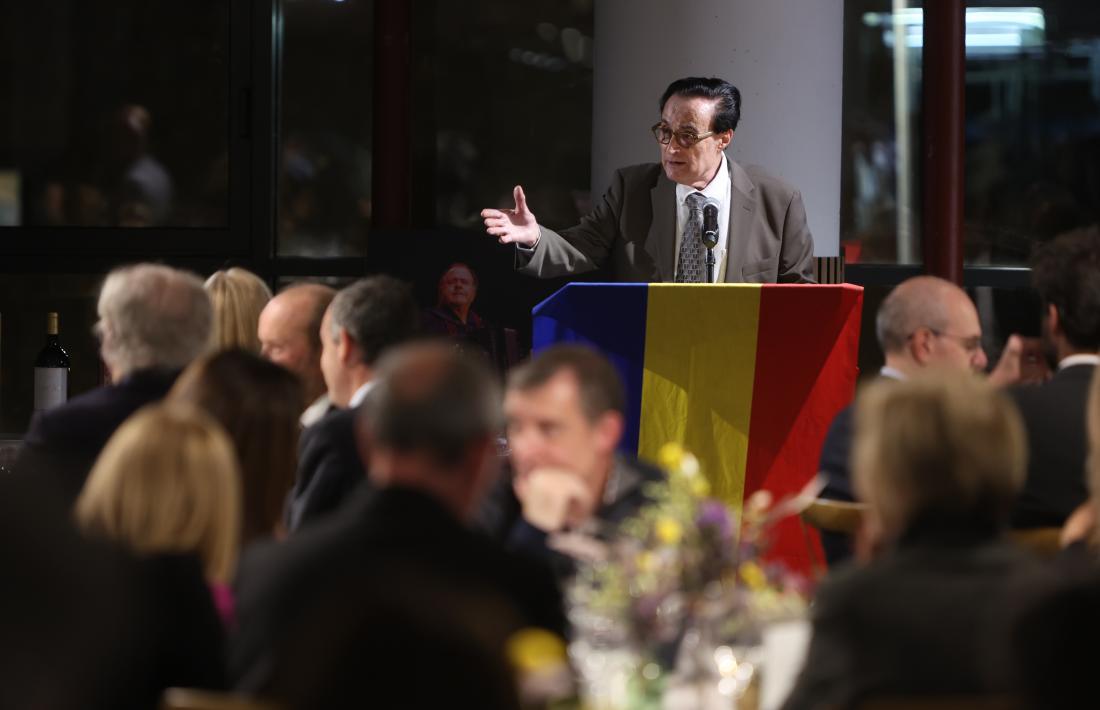 El president del Cercle, Joan Burgués, a l’última edició de la Nit Literària, al novembre a Canillo.