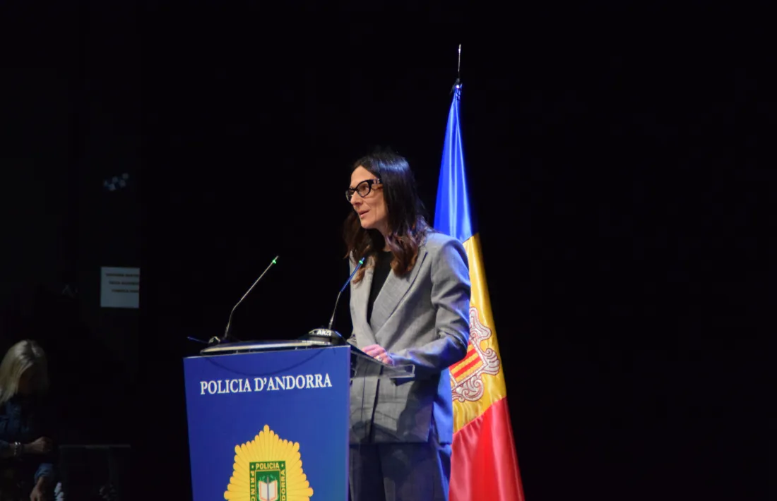 La ministra de Justícia i Interior, Ester Molné, durant la seva intervenció en la celebració de la patrona de la policia.