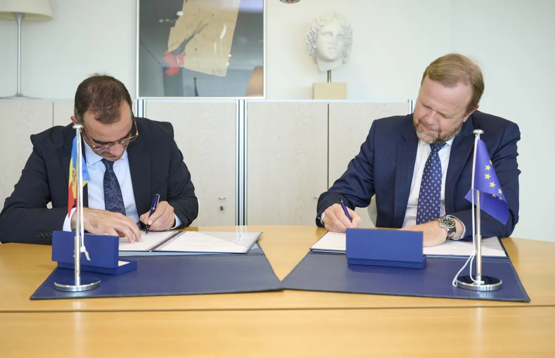 L’ambaixador i representant permanent d'Andorra al Consell d'Europa, Andreu Jordi, durant la signatura de la contribució voluntària extraordinària.