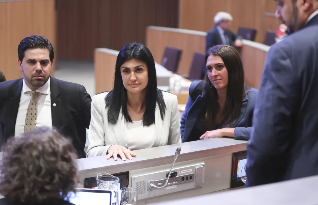 Els consellers d’Andorra Endavant parlen amb els representants del Partit Socialdemòcrata.