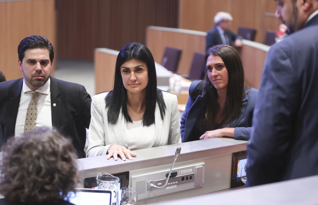 Els consellers d’Andorra Endavant parlen amb els representants del Partit Socialdemòcrata.