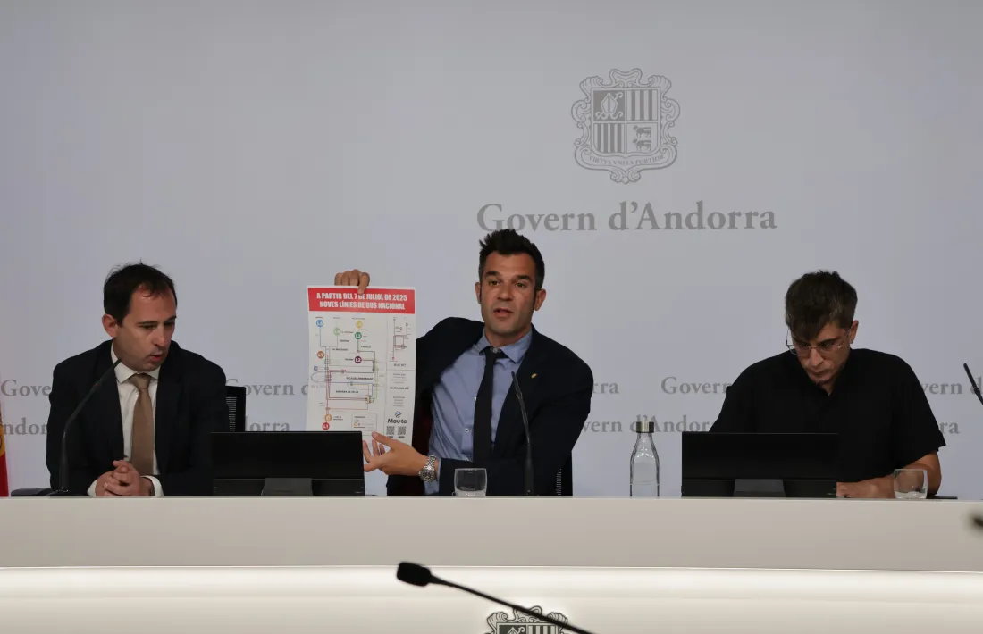 Carles Miquel, David Forné i Ferran Moli han explicat les novetats en les línies de bus.