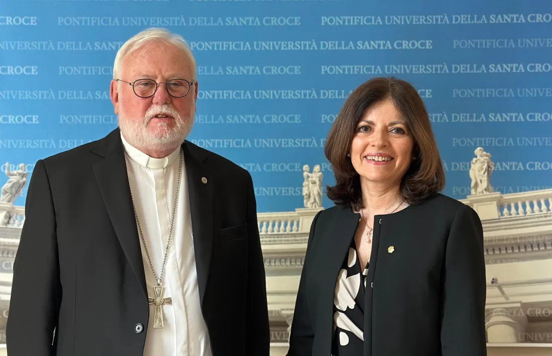 Imma Tor amb el secretari per a les Relacions amb els Estats i les Organitzacions Internacionals de la Santa Seu, Paul Richard Gallagher.