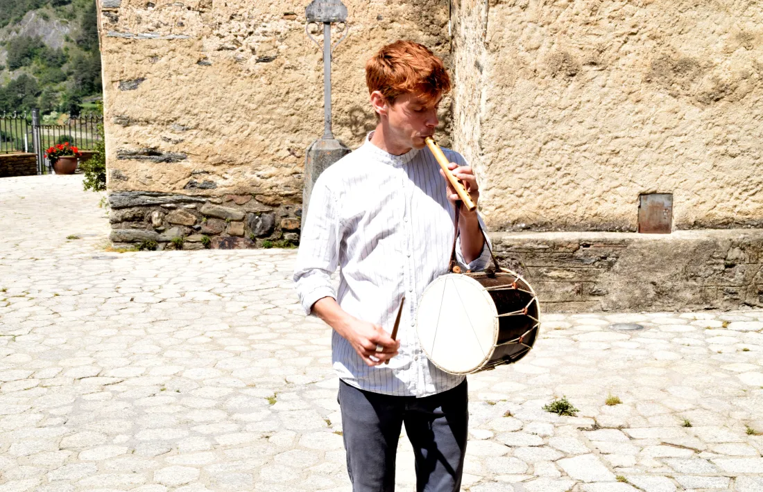 Ivan Caro ha interpretat la cançó que acompanyarà la plantada del mai.