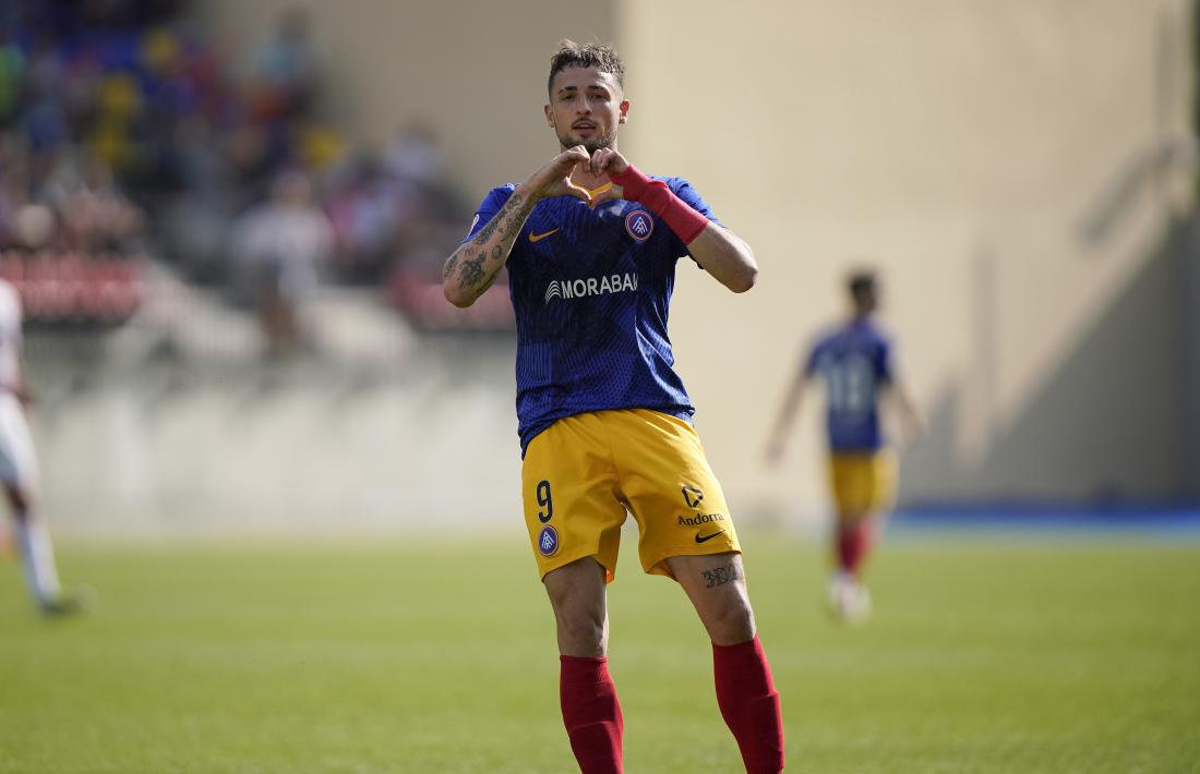 Manu Nieto, amb el seu gol al segon temps, permet somiar a l’FC Andorra.
