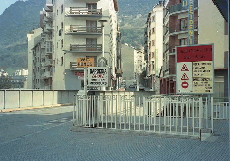 230-EE-1985