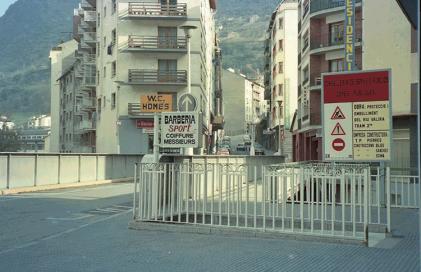 230-EE-1985