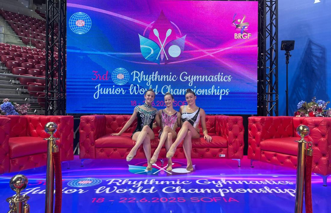 Les tres gimnastes, a Sofia.