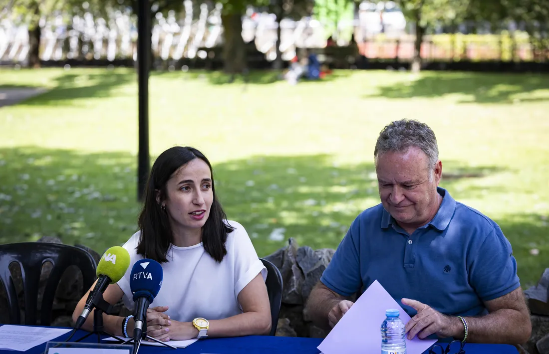 Losada i Cartes al Parc Central