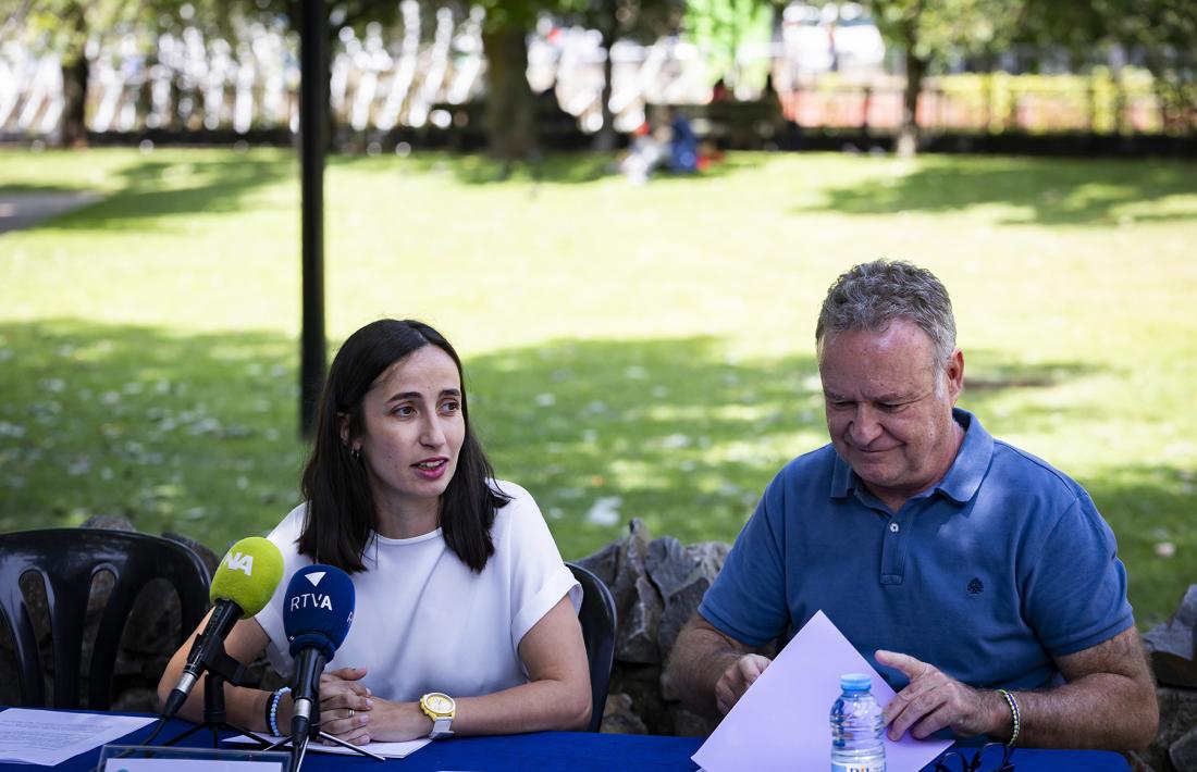 Losada i Cartes al Parc Central