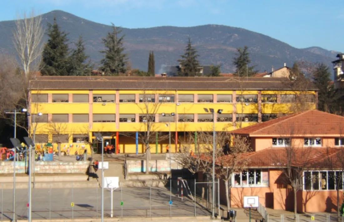    Exterior de l’escola Albert Vives de la Seu d’Urgell. 