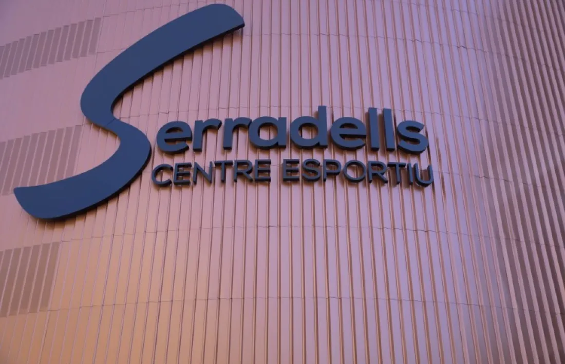 El centre esportiu Serradells.
