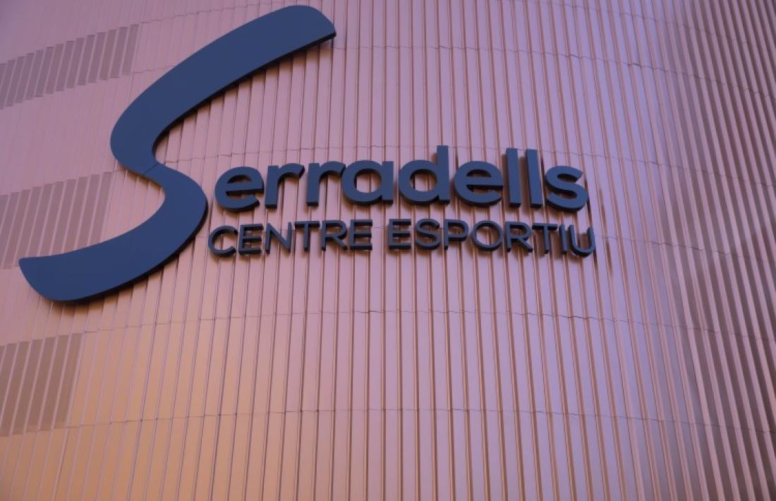 El centre esportiu Serradells.