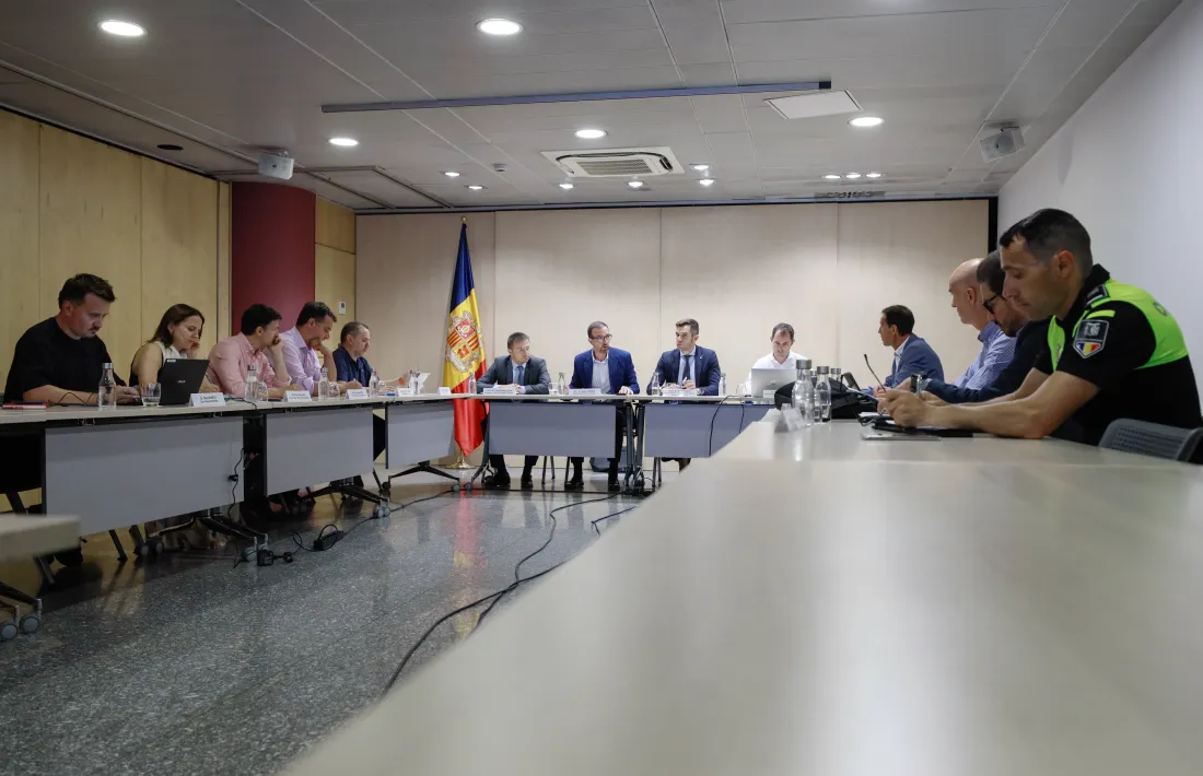 Un moment de la reunió de la Taula Nacional de Mobilitat d'aquest matí.