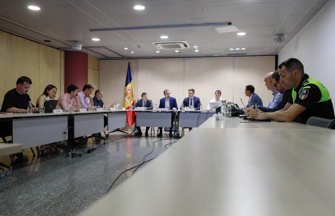 Un moment de la reunió de la Taula Nacional de Mobilitat d'aquest matí.