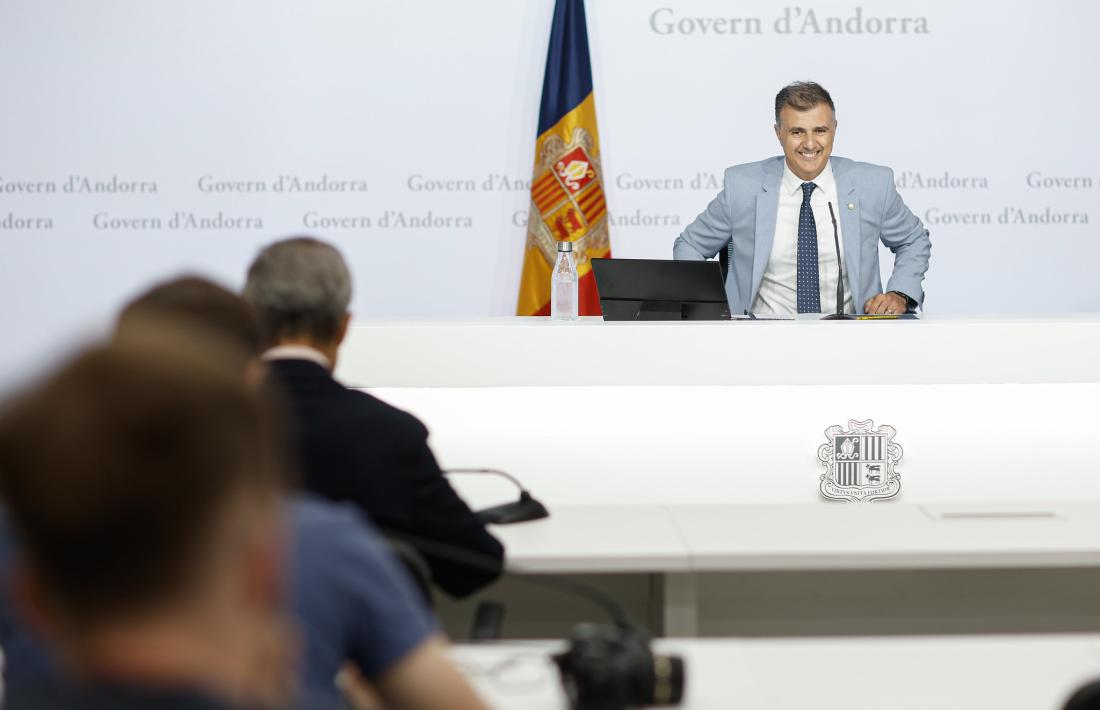 Marc Rossell compareix davant la premsa per exposar el projecte de llei per fer d'Andorra Digital una societat.