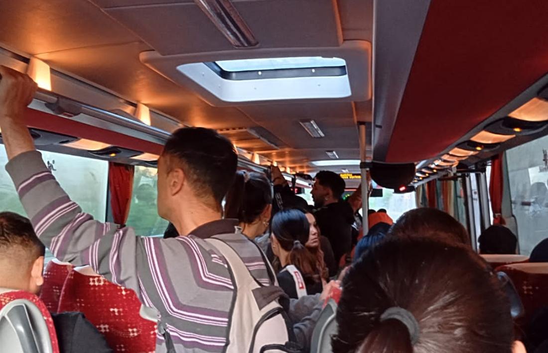 Així anava el primer bus de l'L'4 aquest matí.