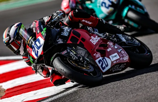 p. 30 2 xavi cardelus a Donington
