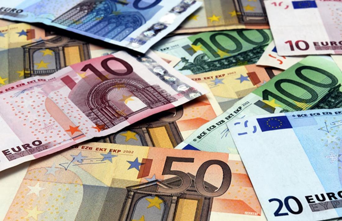 Bitllets d'euro de diverses quantitats.