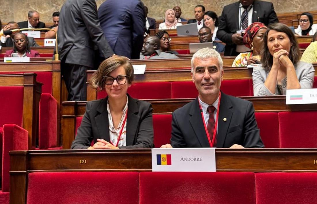 Núria Segués i Marc Magallon en la reunió de l'APF: