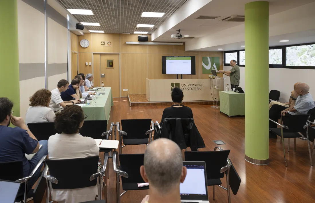 Francesc Garcia defensa la seva tesi doctoral.