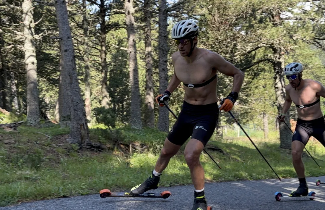 Irineu Esteve fent ‘rollerski’ aquests dies a Font Romeu.