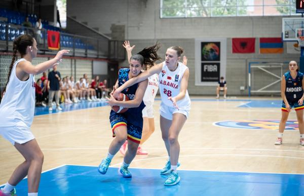 p. 23 andorra sub-18 vs albania sub-18 foto fiba
