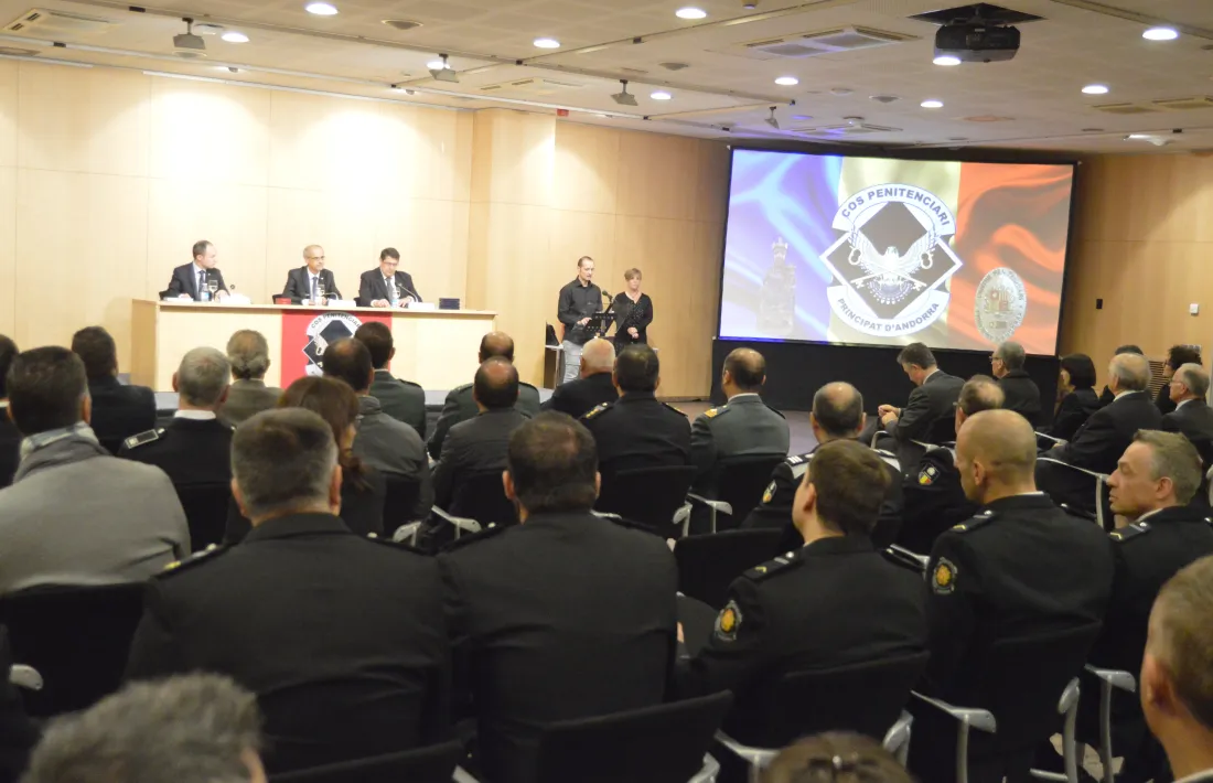 La modificació de les lleis endureix les sancions per a policies i carcellers