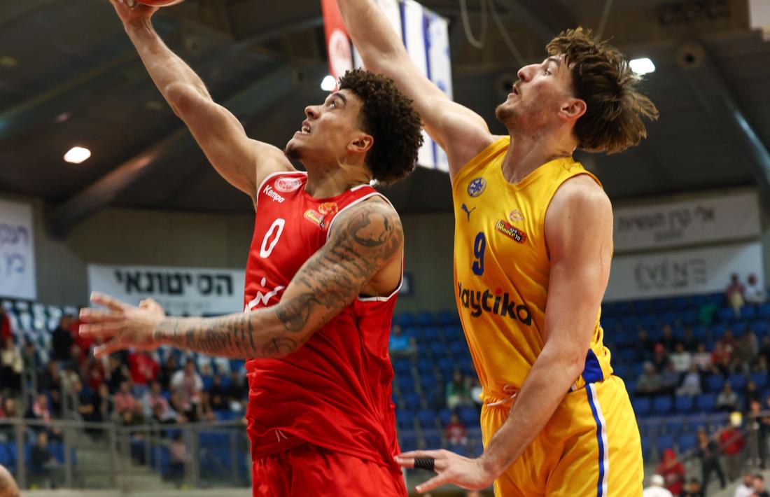 Justin McKoy, amb l'Hapoel Be'er Sheva.
